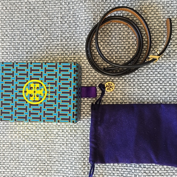 Tory Burch Black and Gold Leather Reversible 1/2 Waist Belt XS - Picture 2 of 7